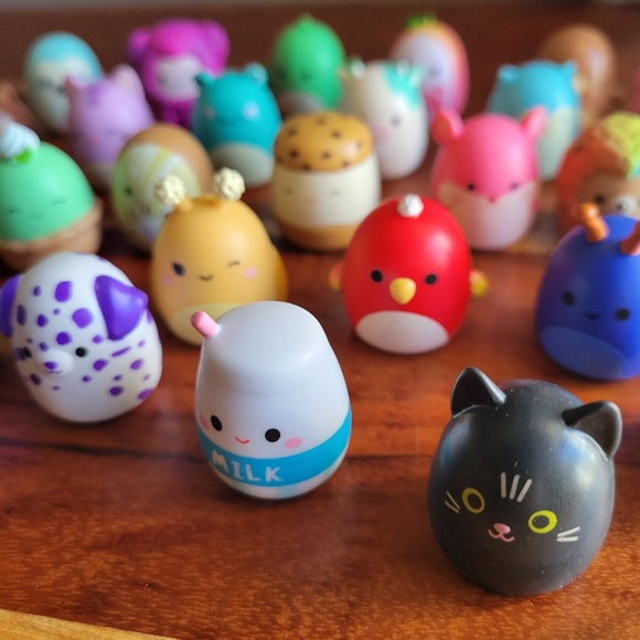 Lot of 28 Squish-a-longs by Original Squishmallows Rubber Plastic Colorful - Picture 7 of 9